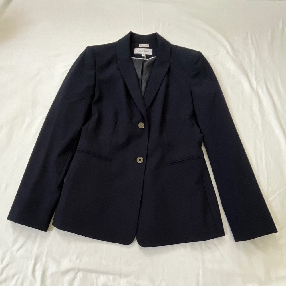 NWOT CALVIN KLEIN Stretch Fitted Blazer Size 2 Navy Blue - Picture 3 of 14